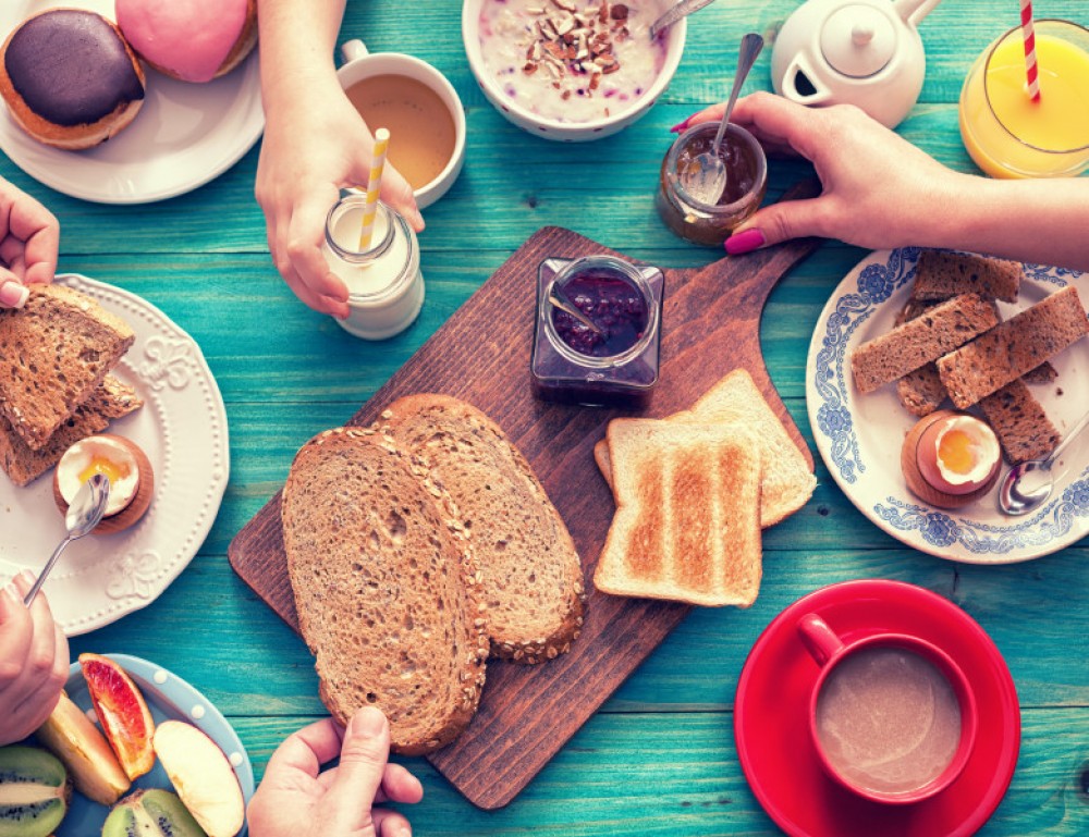 Ce se întâmplă în organismul tău dacă iei micul dejun înainte de 08.30. Efectele sunt uimitoare asupra sănătății